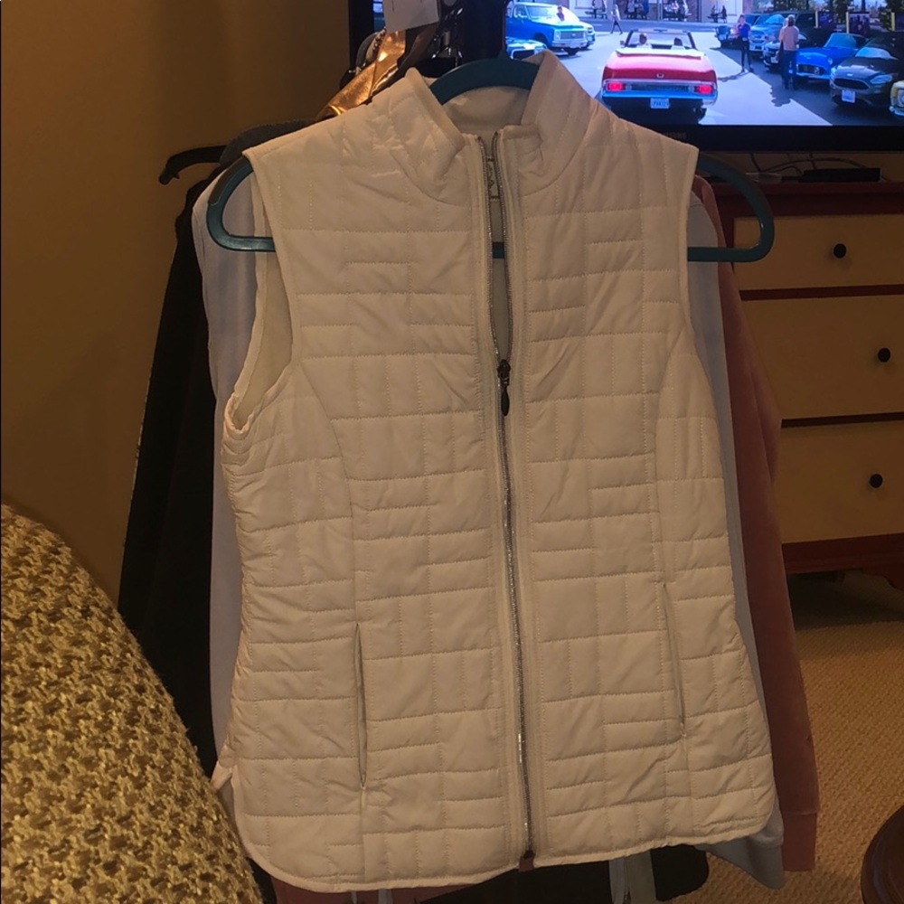 White vest